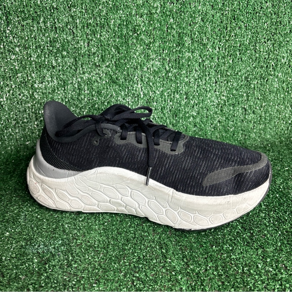 New Balance Black and White Sneakers - Picture 6 of 12